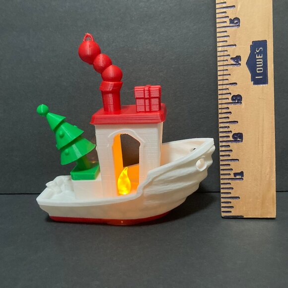 Holiday large Benchy 3D printed lighted decoration ornament red white green - Picture 12 of 13